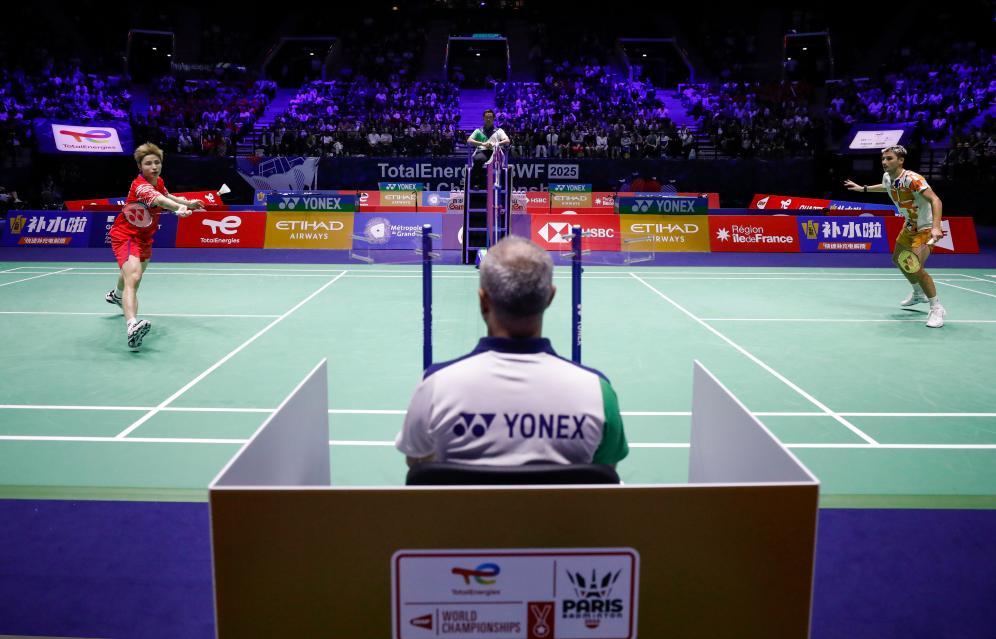 更得益于球 更得益于球