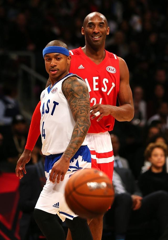 与此相对比 与此相对比